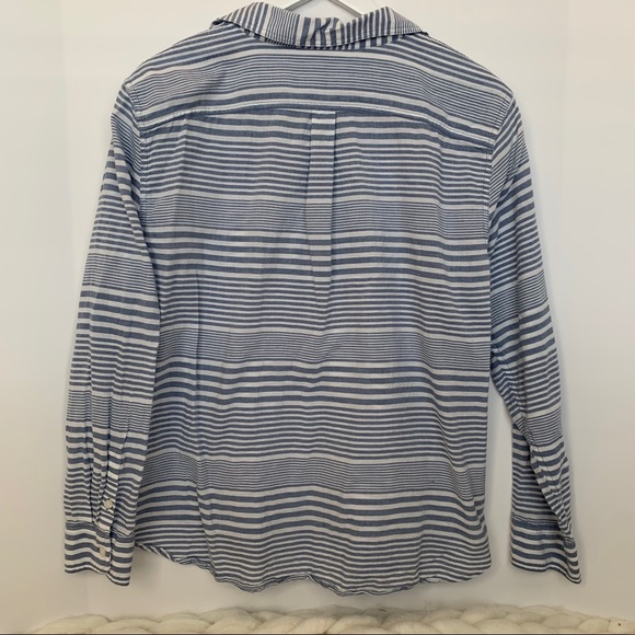🎉HP🎉 Chaps Blue & White Striped Top Size XL - Picture 9 of 11